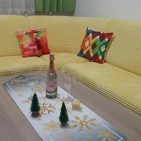 Vule アパート パレ